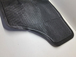 TAPETE DIANTEIRO DIREITO UNIVERSAL 