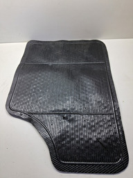 TAPETE DIANTEIRO DIREITO UNIVERSAL 