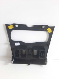 MOLDURA CENTRAL COMANDO AR RENAULT SANDERO 2016 A 2023