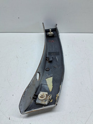 MOLDURA ACABAMENTO TRAS DIR KIA OPIRUS 3.8 2007 2008 DETALHE