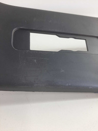 ACABAMENTO SUPERIOR ESQUERDO COLUNA CENTRAL CAPTUR 2017 A 20