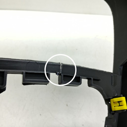 MOLDURA ACABAMENTO CONSOLE CENTRAL RENAULT CAPTUR 2017 A 20