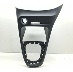 MOLDURA ACABAMENTO CONSOLE CENTRAL RENAULT CAPTUR 2017 A 20