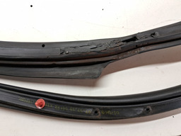 BORRACHA PORTA TRASEIRA DIREITA (CARROCERIA) OPIRUS 04 A 09