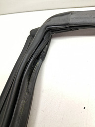 BORRACHA PORTA TRASEIRA DIREITA (CARROCERIA) OPIRUS 04 A 09