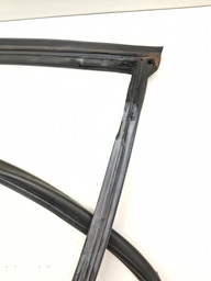 BORRACHA PORTA DIANTEIRA ESQUERDA OPIRUS 04/09 DETALHE 