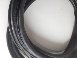 BORRACHA TAMPA TRASEIRA RENAULT CAPTUR 2017 A 2020 DETALHE