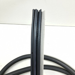 BORRACHA PORTA TRASEIRA ESQUERDA (CARROCERIA) OPIRUS 04 A 09