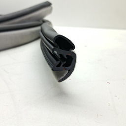 BORRACHA PORTA TRASEIRA ESQUERDA (CARROCERIA) OPIRUS 04 A 09