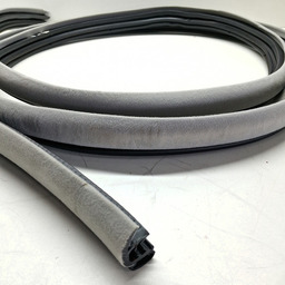 BORRACHA PORTA TRASEIRA ESQUERDA (CARROCERIA) OPIRUS 04 A 09