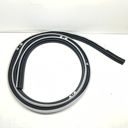 BORRACHA PORTA DIANTEIRA DIREITA (CARROCERIA) OPIRUS 04 A 09