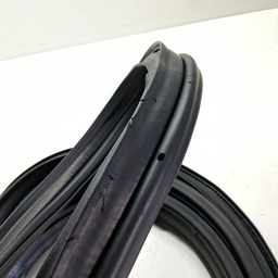 BORRACHA TAMPA TRASEIRA KIA OPIRUS 3.8 2007 2008 