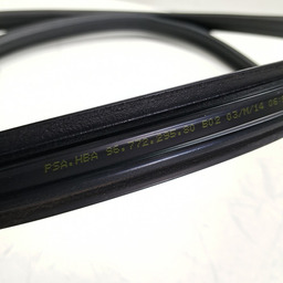 BORRACHA PINGADEIRA LATERAL DIR ESQ CITROËN C3 2013 A 2019