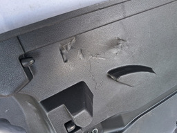 FORRO LATERAL ESQ BAGAGITO JEEP RENEGADE T270 2022 2023 24