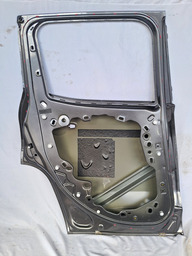 PORTA TRASEIRA ESQUERDA RENEGADE 2016 2017 2018/..DETALHE