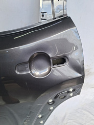 PORTA TRASEIRA ESQUERDA RENEGADE 2016 2017 2018/..DETALHE
