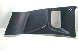 ACABAMENTO COLUNA TRASEIRA LADO ESQUERDO RENEGADE 2022 A 24