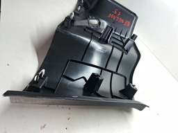 ACABAMENTO COLUNA TRASEIRA LADO ESQUERDO RENEGADE 2022 A 24