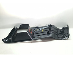 ACABAMENTO COLUNA TRASEIRA LADO DIREITO RENEGADE 2022 A 24