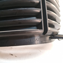 ACABAMENTO INTERNO CAIXA FUSÍVEL RENEGADE  T270 2022 A 2024