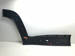 MOLDURA PORTA TRAS ESQ RENEGADE T270 2022 2023 2024 DETALHE