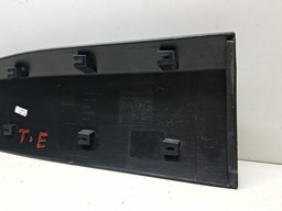 MOLDURA PORTA TRAS ESQ RENEGADE T270 2022 2023 2024 DETALHE