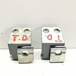 PAR DOBRADIÇAS PORTA TRASEIRA DIREITA RENEGADE 2016/