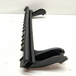 CANALETA GUIA TRASEIRO ESQU RENEGADE 2022 2023 2024