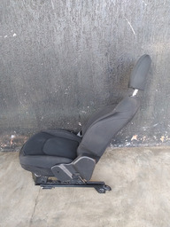 BANCOS DIANTEIRO DIREITO JEEP RENEGADE 2016/ ESTRUTURA TORTA