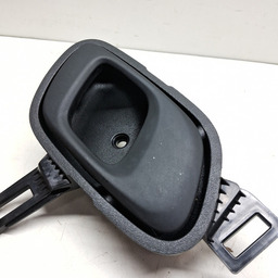 MAÇANETA INTERNA TRASEIRA DIREITA RENAULT KWID 2022 A 2024