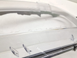 LENTE FAROL INFERIOR ESQUERDO RENAULT KWID 2022 2023 2024 