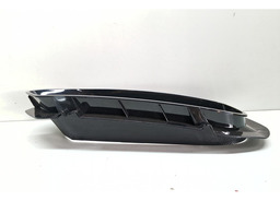 MOLDURA MASCARA NEGRA FAROL INFERIOR DIREITO KWID 2022 A 24