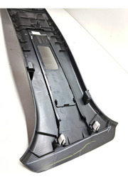 MOLDURA ACABAMENTO COLUNA CENTRAL ESQUERDO KWID 2022 A 2024