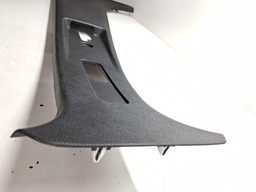 MOLDURA ACABAMENTO COLUNA CENTRAL DIREITA KWID 2022 A 2024