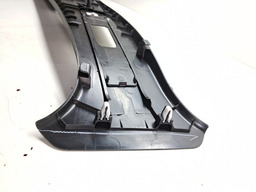 MOLDURA ACABAMENTO COLUNA CENTRAL DIREITA KWID 2022 A 2024