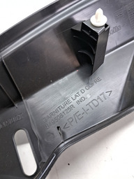 SOLEIRA PORTA TRASEIRA DIREITA RENAULT KWID ZEN 2022 A 2024