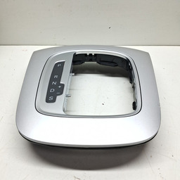 MOLDURA ACABAMENTO TRAMBULADOR AUDI Q3 1.4 TFSI 2015 A 2019