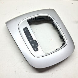 MOLDURA ACABAMENTO TRAMBULADOR AUDI Q3 1.4 TFSI 2015 A 2019