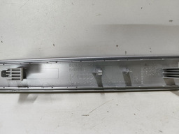 ACABAMENTO PORTA TRASEIRA DIREITA AUDI Q3 1.4 TSFI 2017/2019