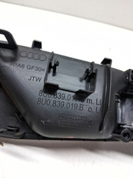 MAÇANETA INTERNA TRASEIRA ESQUERDA AUDI Q3 1.4 2015 A 2019