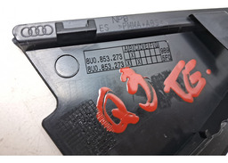 ACABAMENTO PORTA TRASEIRA ESQ AUDI Q3  2015 A 2019 DETALHE