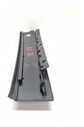 APLIQUE ACABAMENTO EXTERNO PORTA TRAS ESQ AUDI Q3 2015 A 19