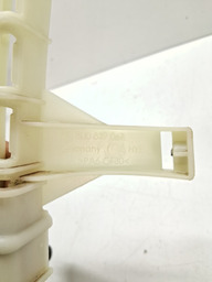 GUIA CANALETA PORTA TRASEIRA ESQUERDA AUDI Q3 2015 A 2019