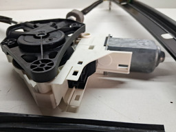 MAQUINA VIDRO DIANTEIRA ESQUERDA AUDI Q3 1.4 2015 A 2019