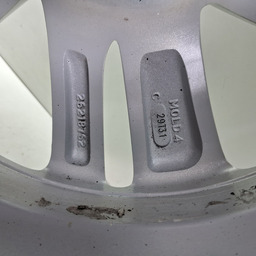 RODA AVULSA GM TRACKER COM PNEU BRIDGESTONE 215/60/R16 2023