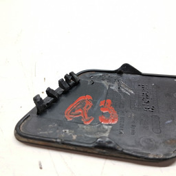 TAMPA ACABAMENTO REBOQUE DIANTEIRO AUDI Q3 2015 A 2019