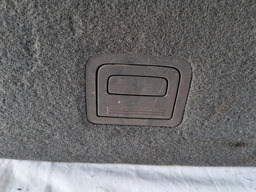 FORRO TAMPÃO ESTEPE AUDI Q3 1.4 TFSI 2015 A 2019