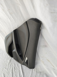 FORRO PORTA TRASEIRA ESQUERDA TRACKER 2020 2021 2022/..