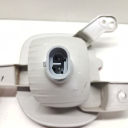 LANTERNA NEBLINA TRAS ESQU RENEGADE 1.8 2017 A 2021 AVARIA 