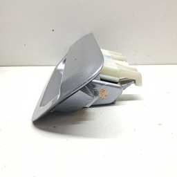 MAÇANETA BOTÃO ABERTURA TAMPA TRAS RENEGADE 2017 A 21 DETAL